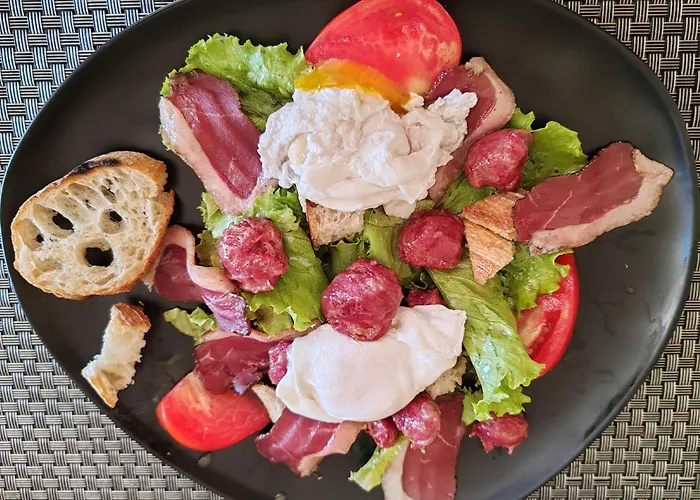 فندق مبيت وإفطار Et Table D'hotes Teuillac